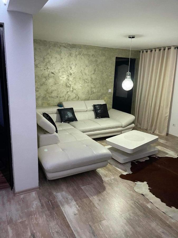 Apartament Ema Bistriţa Eksteriør bilde